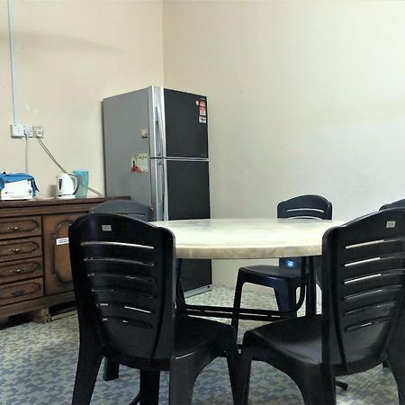 Little Cozy Homestay Kota Bharu Ngoại thất bức ảnh